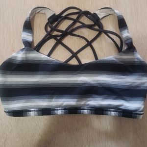 Lululemon sports bra